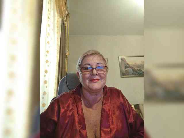 KarinkaSweet webcam