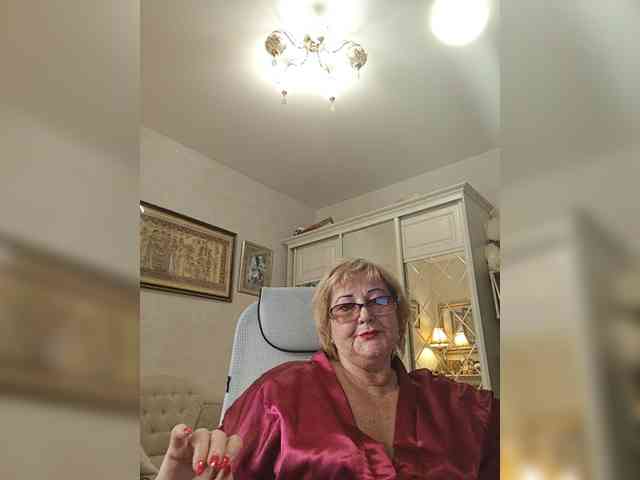 KarinkaSweet webcam