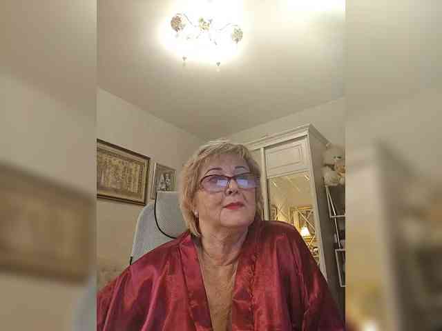 KarinkaSweet webcam
