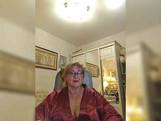 KarinkaSweet webcam