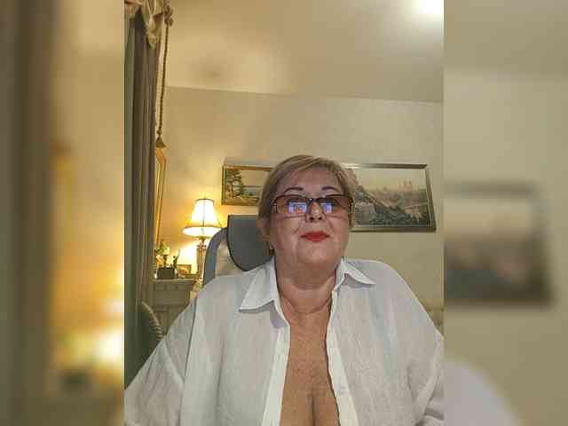 KarinkaSweet webcam