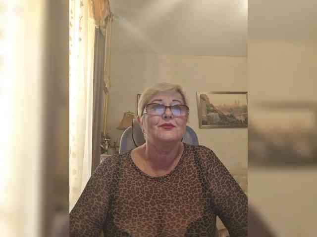 KarinkaSweet webcam