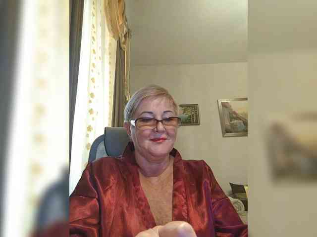 KarinkaSweet webcam