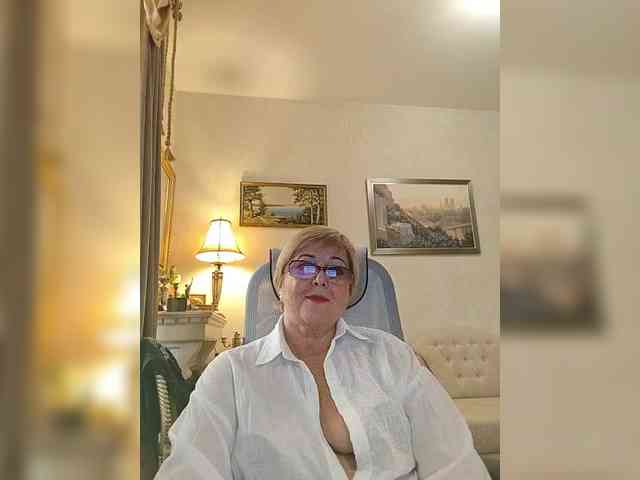 KarinkaSweet webcam