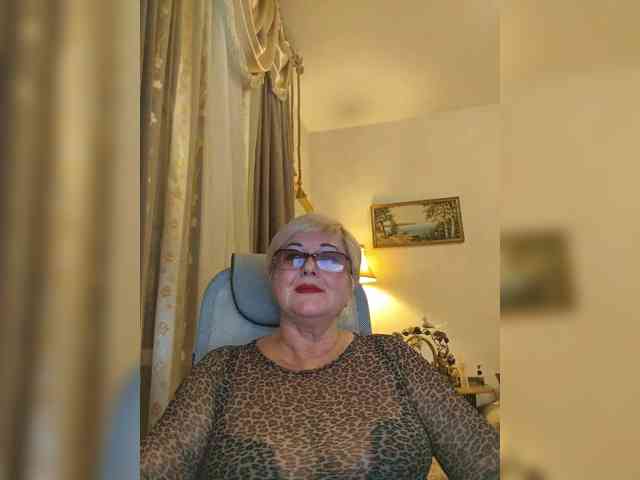 KarinkaSweet webcam