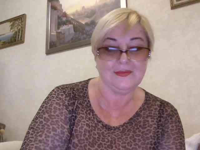 KarinkaSweet webcam