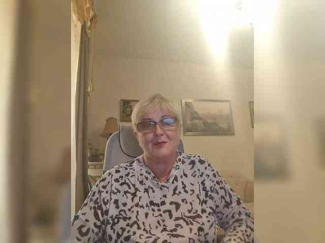 KarinkaSweet webcam