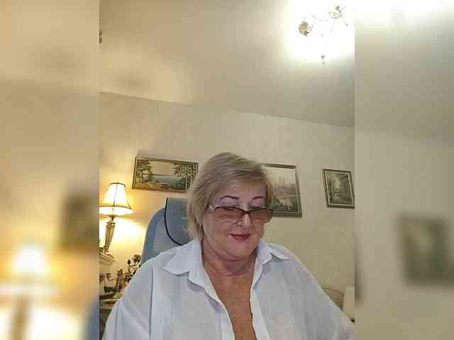 KarinkaSweet webcam