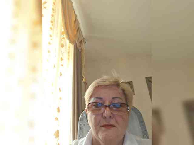 KarinkaSweet webcam