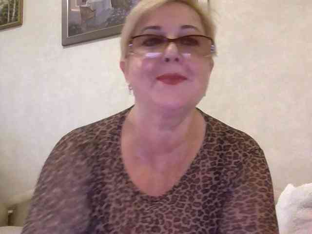 KarinkaSweet webcam