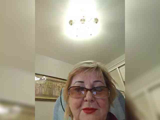 KarinkaSweet webcam