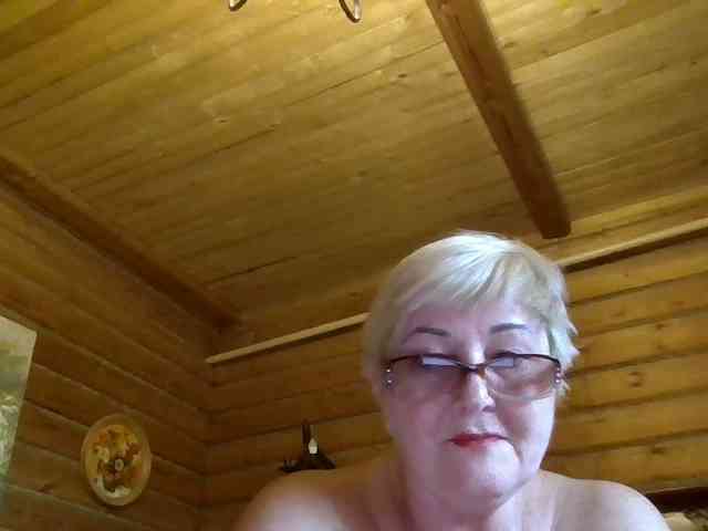 KarinkaSweet live female cam on bongacams