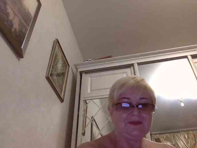 KarinkaSweet webcam