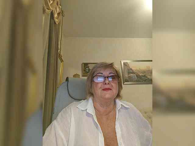 KarinkaSweet webcam