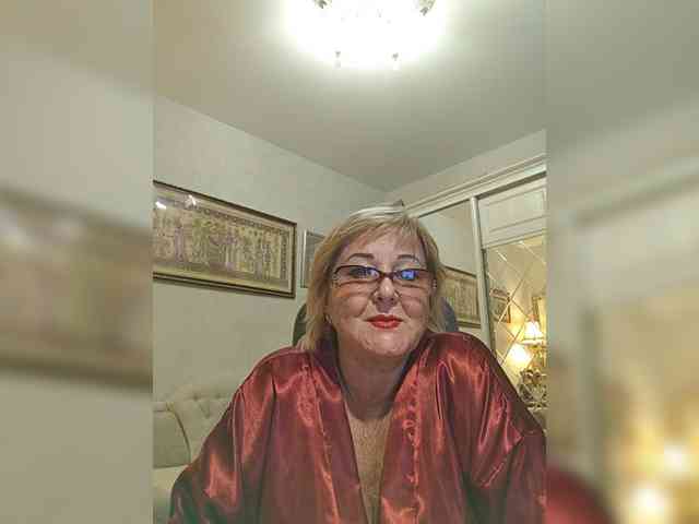 KarinkaSweet webcam