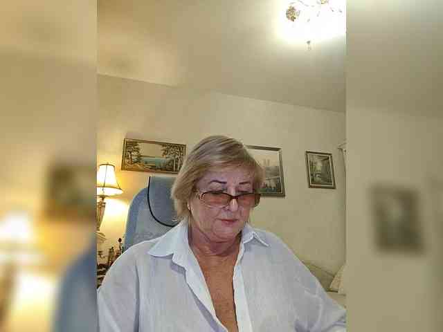 KarinkaSweet webcam