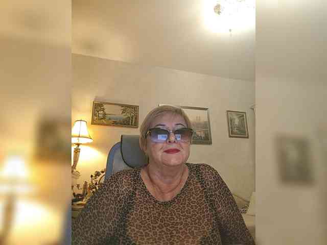 KarinkaSweet webcam