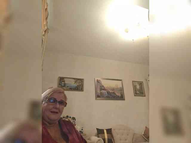 KarinkaSweet webcam
