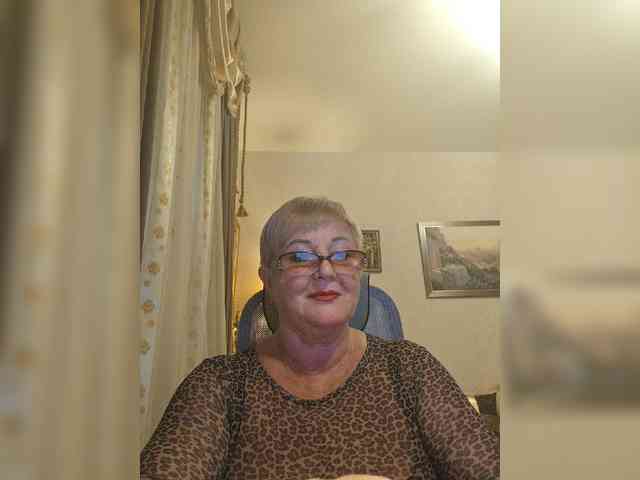 KarinkaSweet webcam