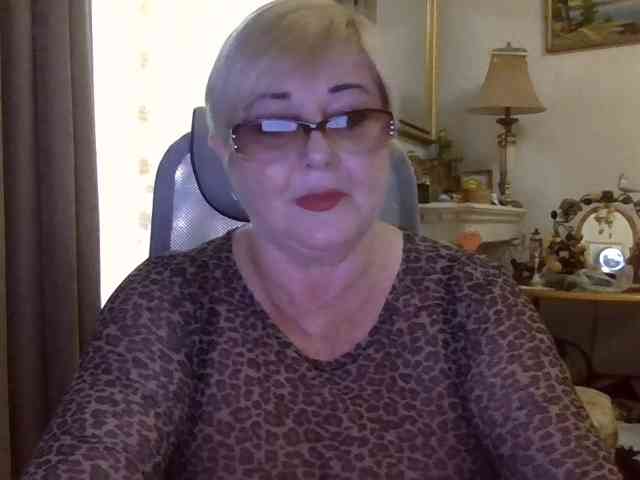 KarinkaSweet webcam
