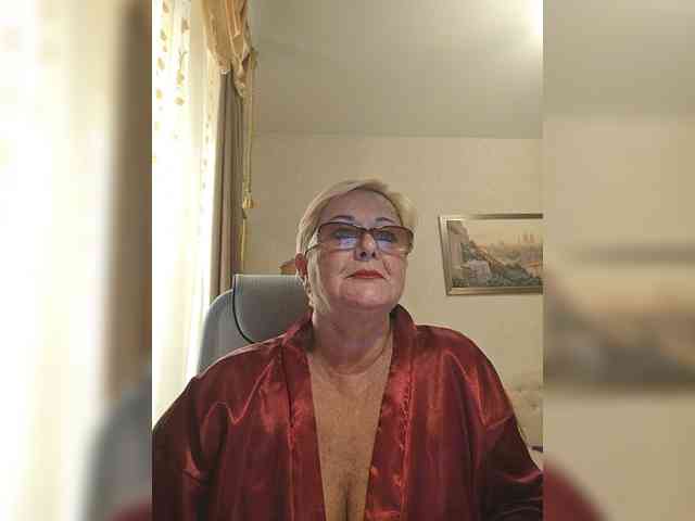 KarinkaSweet webcam