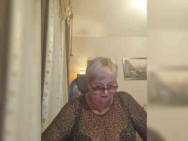 KarinkaSweet webcam