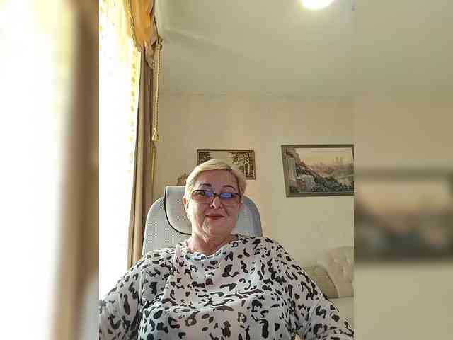 KarinkaSweet webcam