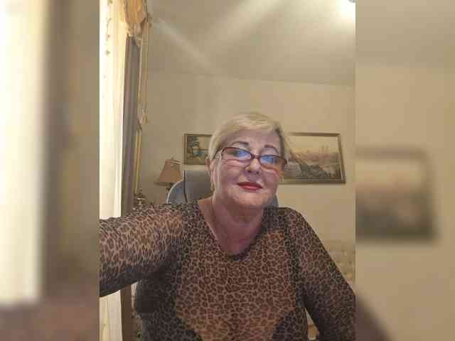 KarinkaSweet webcam
