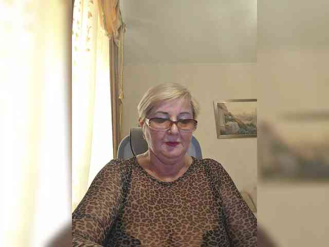 KarinkaSweet webcam
