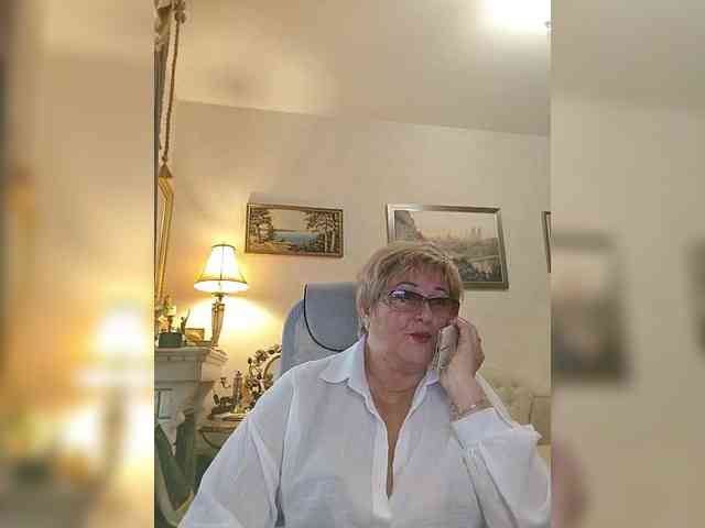 KarinkaSweet webcam