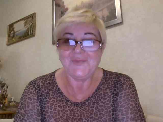 KarinkaSweet webcam