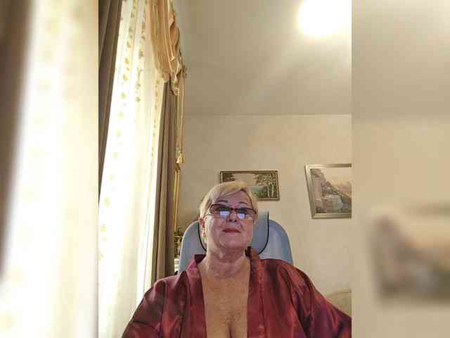 KarinkaSweet webcam