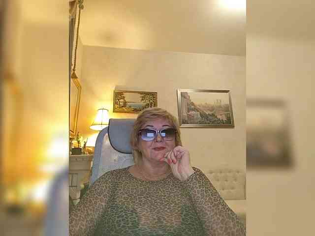 KarinkaSweet webcam