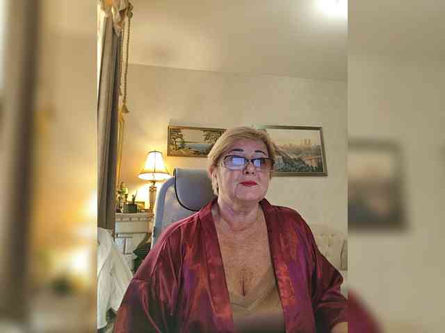KarinkaSweet webcam