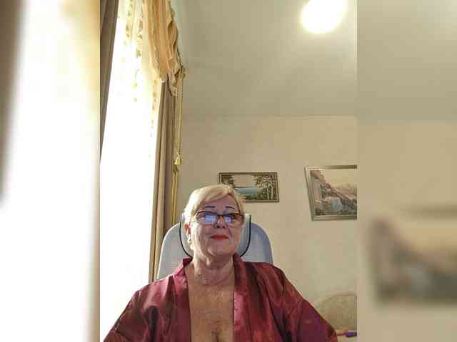 KarinkaSweet webcam