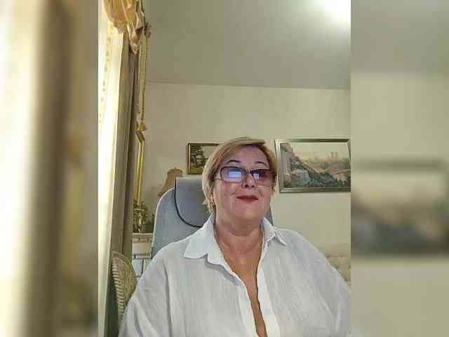 KarinkaSweet webcam