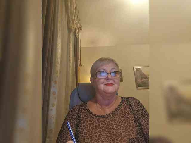 KarinkaSweet webcam