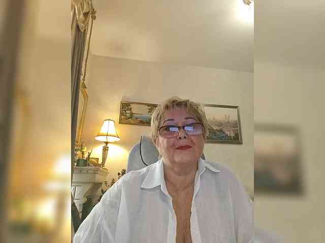 KarinkaSweet webcam