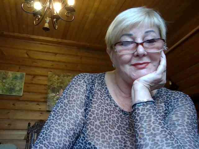 KarinkaSweet webcam