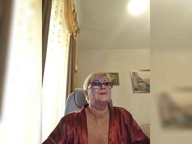 KarinkaSweet webcam