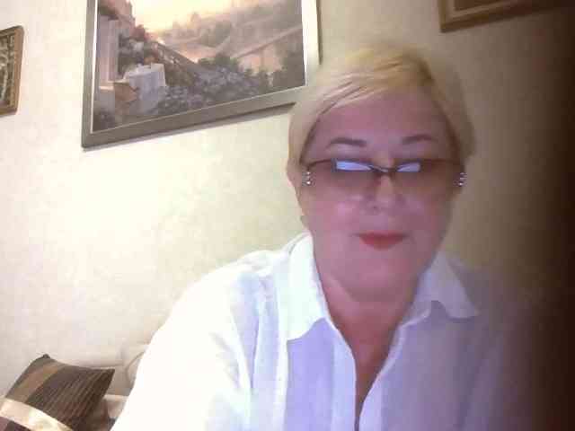 KarinkaSweet webcam