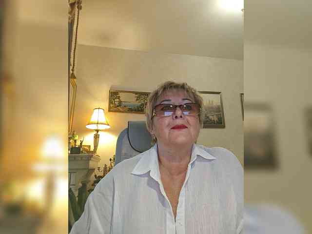 KarinkaSweet webcam