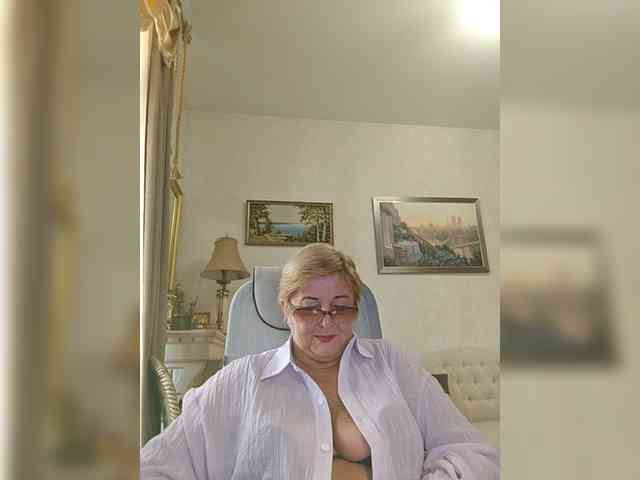 KarinkaSweet webcam