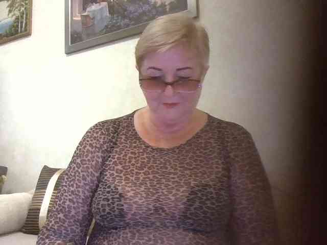 KarinkaSweet webcam