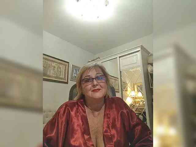 KarinkaSweet webcam