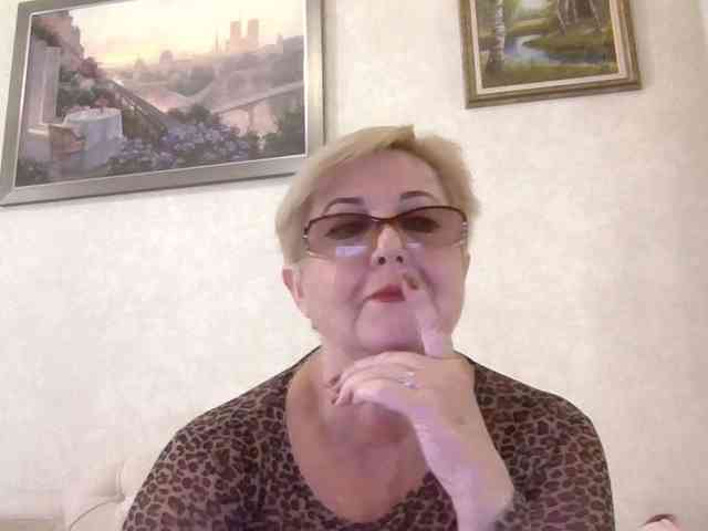 KarinkaSweet webcam