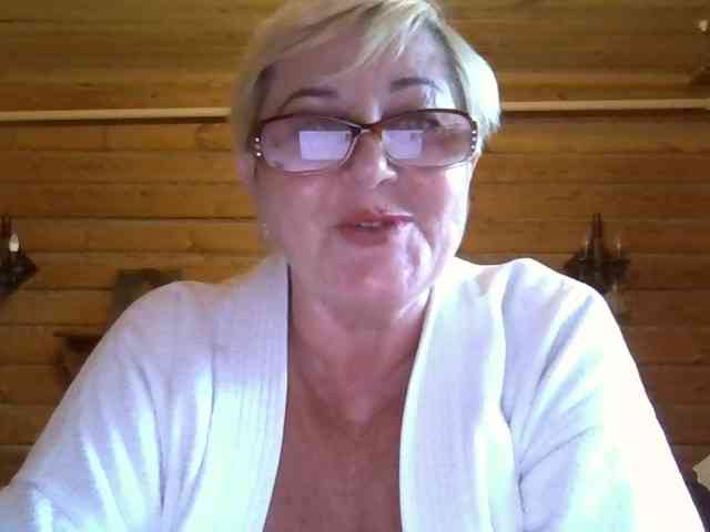 KarinkaSweet webcam