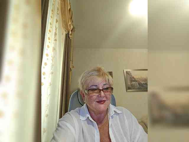 KarinkaSweet webcam