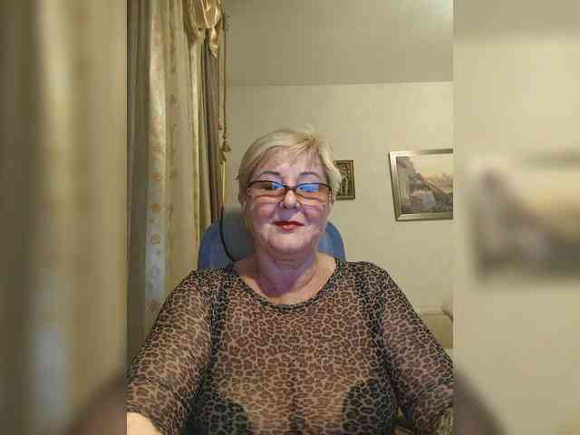 KarinkaSweet webcam