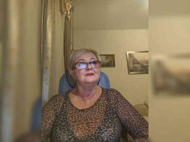 KarinkaSweet webcam